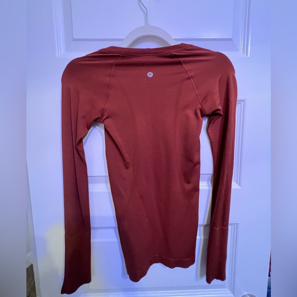 FOR TRADES - Lululemon swiftly tech